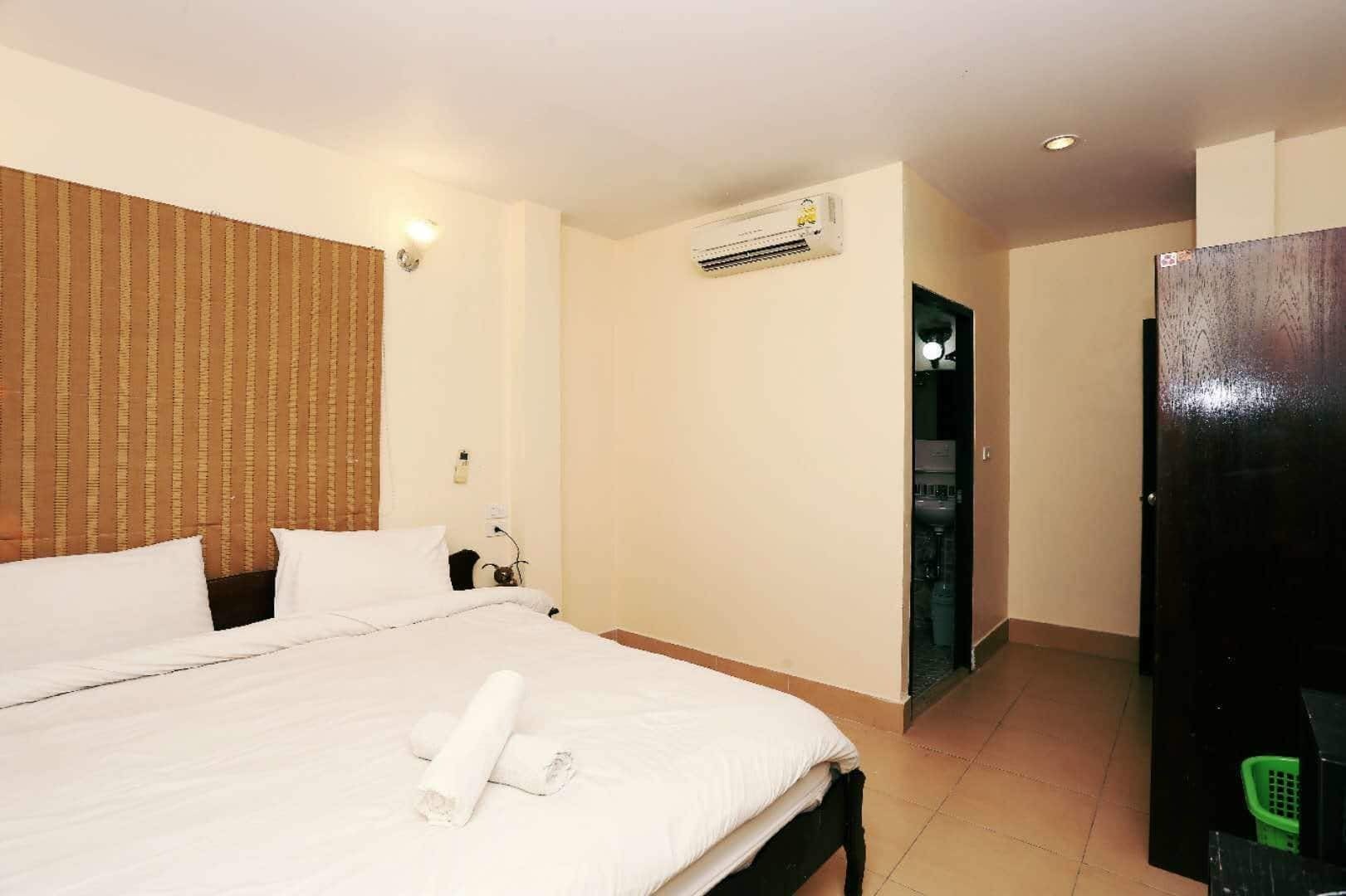 Zodiac Hotel Patong Dış mekan fotoğraf